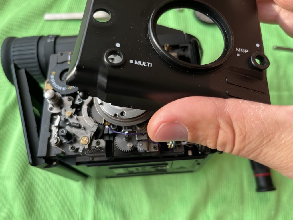 Mamiya 645E - Focus Screen Cleaning