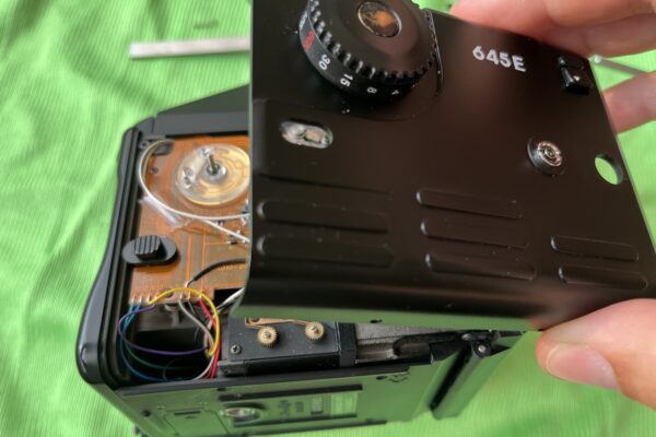 Mamiya 645E Focus Screen Cleaning